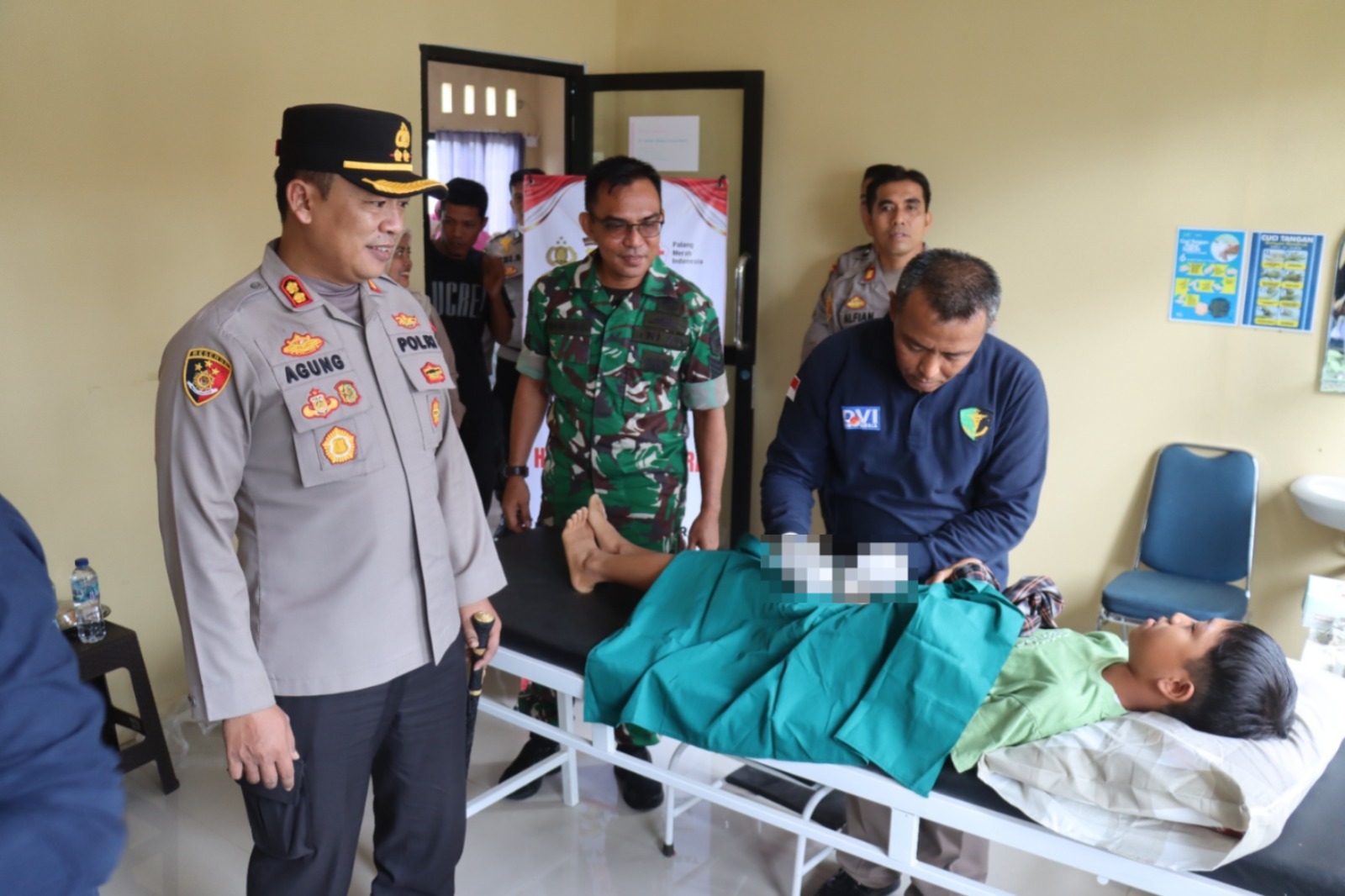 Polres Pasbar Gelar Bakti Kesehatan, Donor Darah dan Khitanan Massal Sambut Hari Bhayangkara ke-80