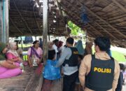 Polres Pasbar Salurkan Paket Sembako Untuk Masyarakat