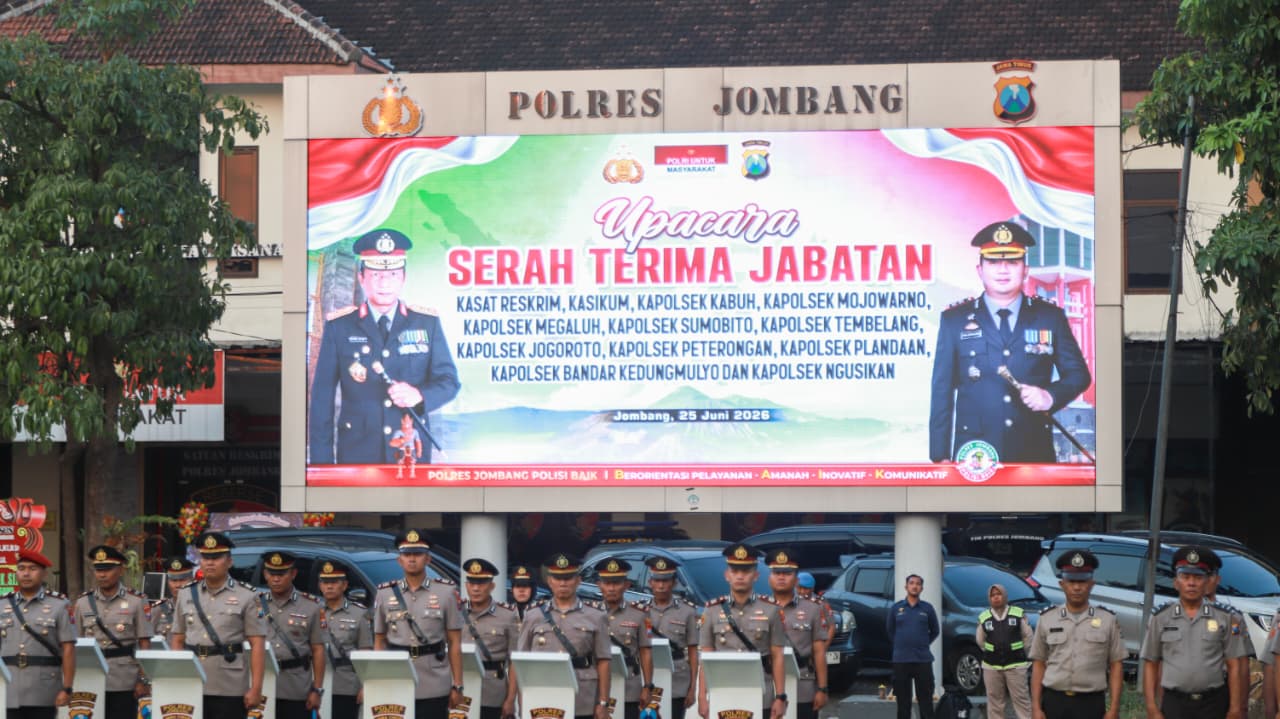 Kapolres Jombang Pimpin Sertijab Kasat Reskrim dan Sejumlah Kapolsek Jajaran