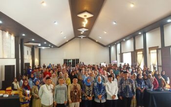 Perkuat Literasi Haji, Tokoh Nasional Guntur Sasono dan Retno Guntur Hadirkan Otoritas BPKH di Kota Santri
