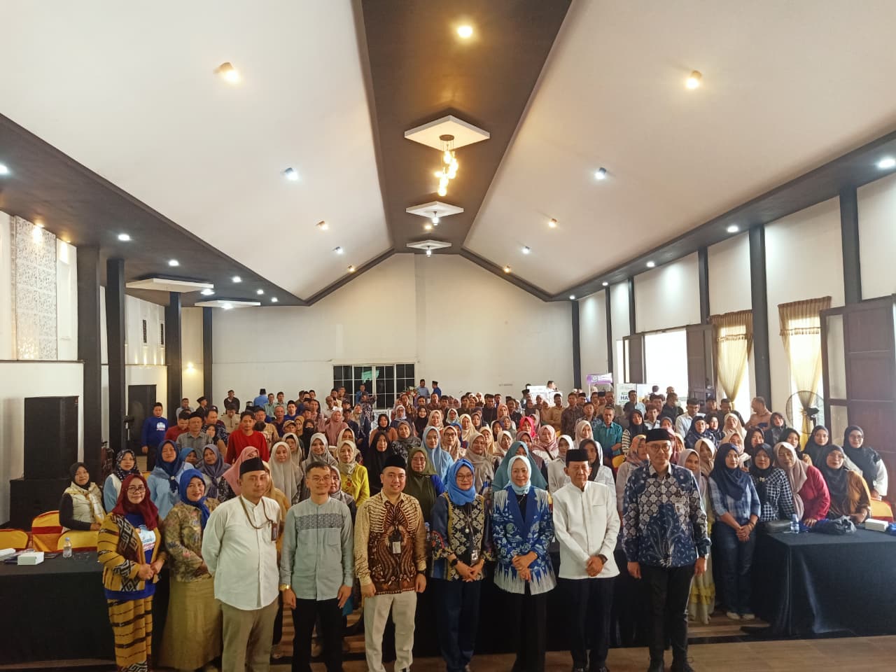 Perkuat Literasi Haji, Tokoh Nasional Guntur Sasono dan Retno Guntur Hadirkan Otoritas BPKH di Kota Santri