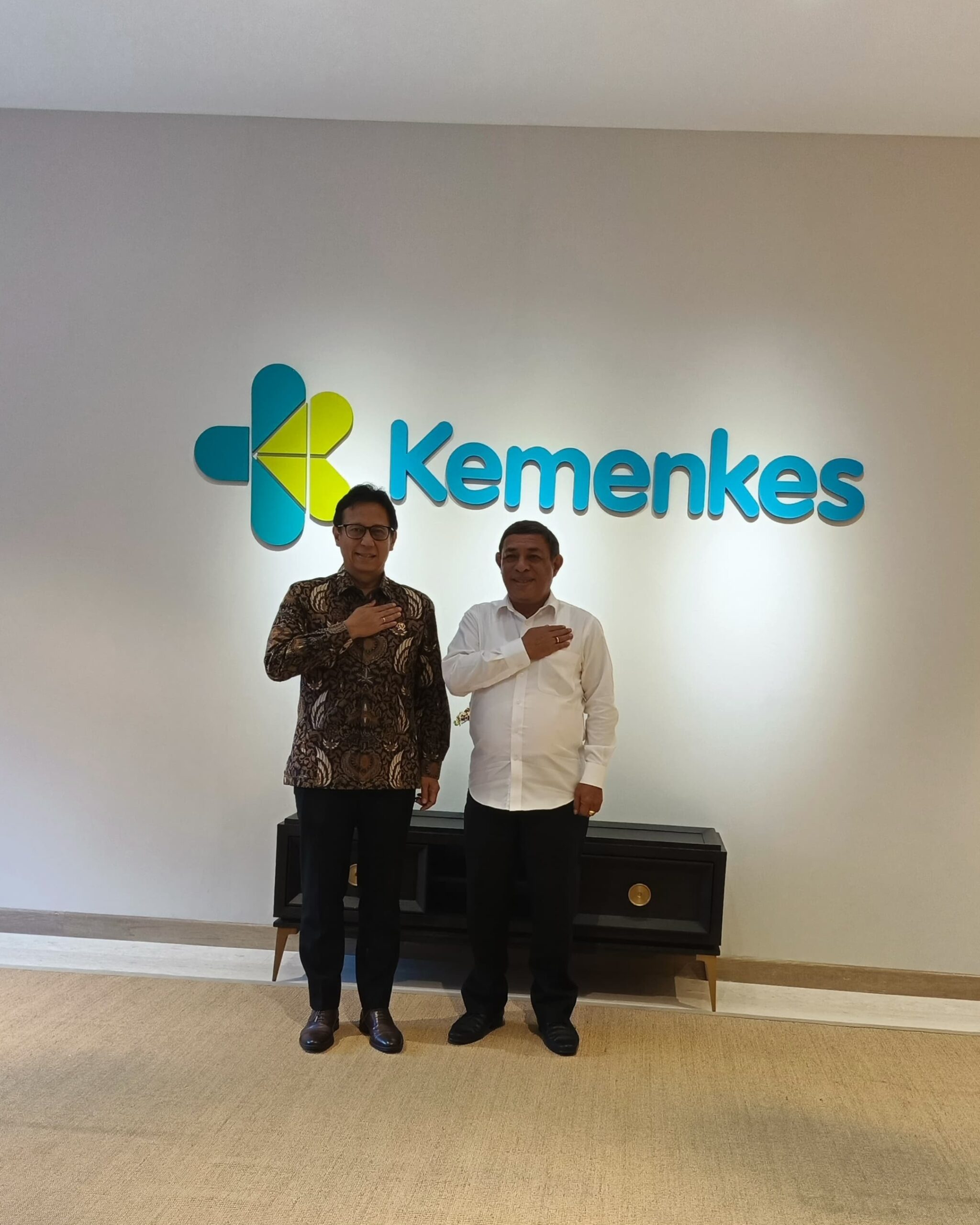 Bupati Maluku Barat Daya Lakukan Audiensi Langsung dengan Menteri Kesehatan, Sampaikan 18 Usulan Pengembangan Layanan Kesehatan.