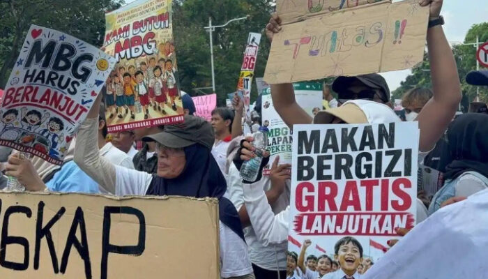 Demo Dukung MBG di Monas: Emak emak Ngaku Dapat Rp100 Ribu dan Logistik Lapangan