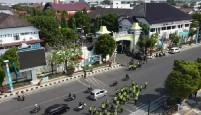 Aliansi Mahasiswa Tegal Raya Gelar Aksi di Taman Pancasila, Sampaikan Enam Tuntutan kepada Pemerintah