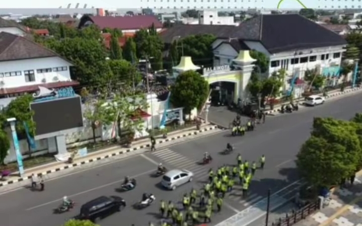 Aliansi Mahasiswa Tegal Raya Gelar Aksi di Taman Pancasila, Sampaikan Enam Tuntutan kepada Pemerintah