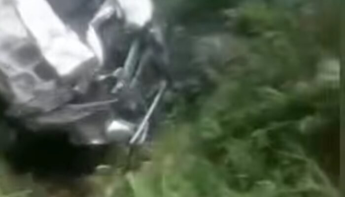 Mobil Terjun ke Jurang Sedalam 300 Meter di Lebakbarang, Tiga Orang Menjadi Korban