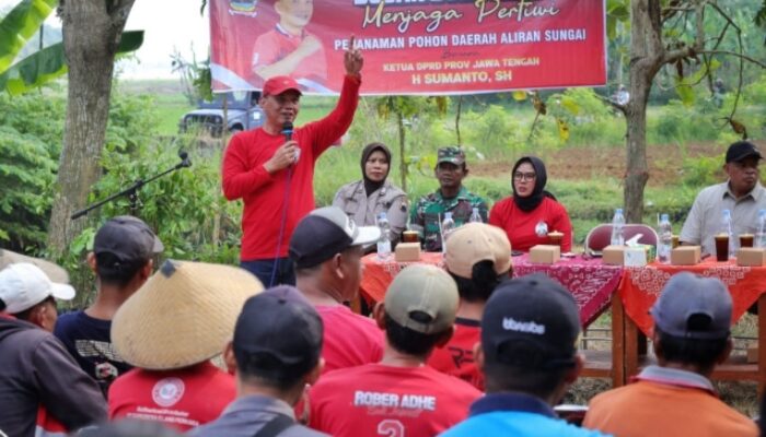 Musim Kemarau Perparah Pendangkalan, Waduk Delingan Karanganyar Alami Penyusutan Air Signifikan