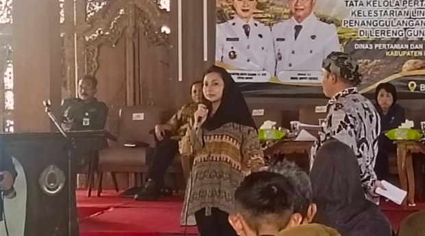 Lereng Gunung Slamet Jadi Sorotan, Bupati Brebes Dorong Keseimbangan Pertanian dan Kelestarian Lingkungan