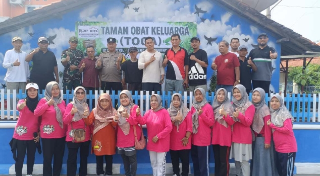 Warga RT 07 RW 07 Kelurahan Panggung Resmikan TOGA dan Gapura Lingkungan, Wujud Transformasi Kawasan Berbasis Gotong Royong