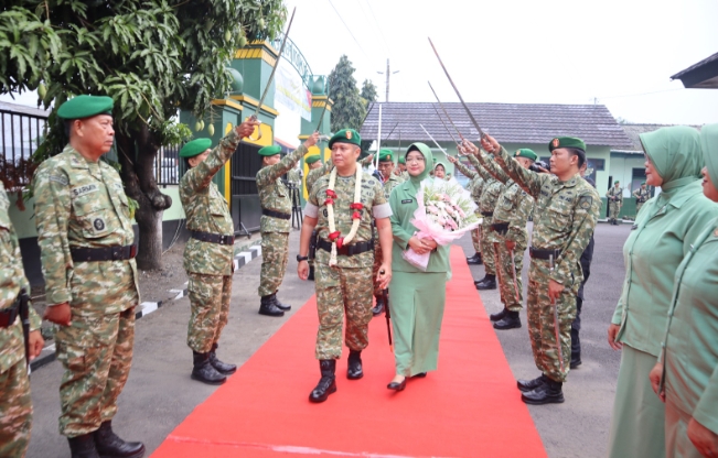 Lepas Sambut Dandim 0711/Pemalang Berlangsung Khidmat, Tongkat Komando Resmi Beralih ke Letkol Edy Wibowo