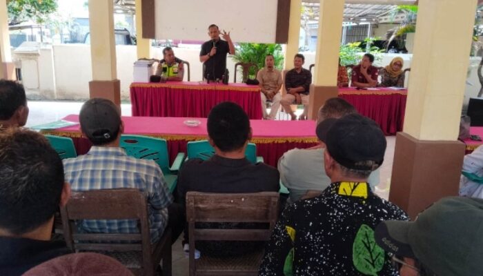 Diduga Dipicu Tuntutan Transparansi, Warga Rusak Portal Masuk Wisata Pantai Larangan Tegal