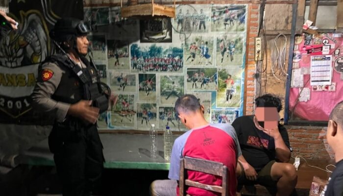Tiga Orang Diamankan Polisi usai Diduga Pesta Miras Oplosan di Kampung Baru Solo