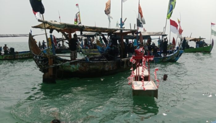 Tradisi Nadran Laut Roban Timur Sarat Makna, Nelayan Sampaikan Aspirasi . Masa Depan Pesisir