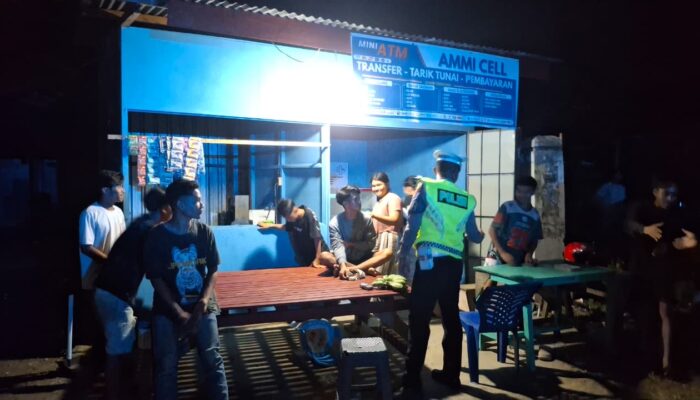 Semboyan Patroli Malam Ditlantas Polda Sulbar: Hadir Melayani dan Membantu Masyarakat