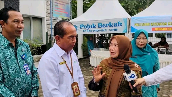 Hj. Hesti Haris Bersama Poltekkes Kemenkes Jambi Gelar Pojok Berkah untuk Tingkatkan Gizi Masyarakat