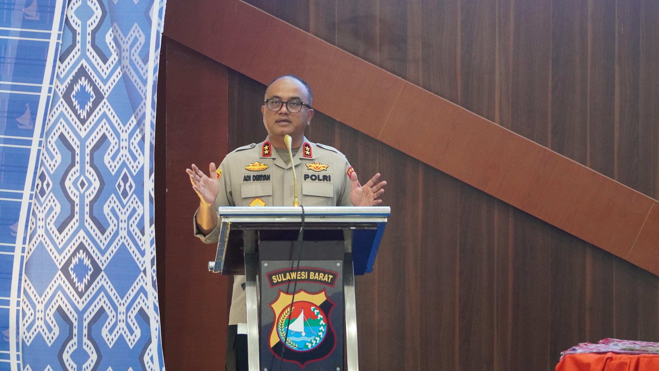 Penyuluhan Hukum Tim Divkum Polri, Kapolda Sulbar: Kuasai Sepenuhnya KUHP dan KUHAP Baru, Jangan Sampai Kita Tertinggal dan Diragukan Masyarakat