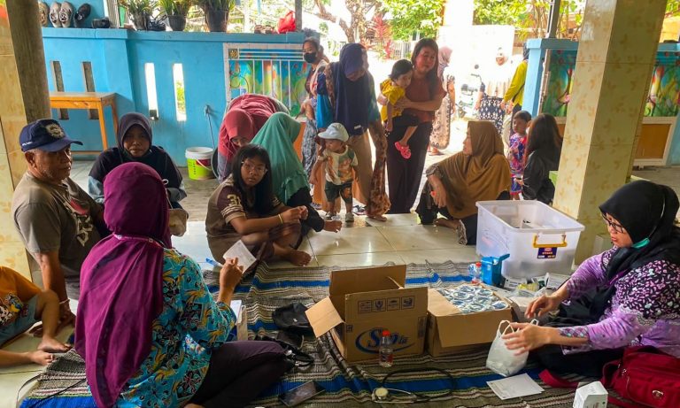 Dampak Kebakaran TPA Jatiwaringin Mauk, 122 Warga Tanjakan Mekar dan Rajeg .ya Tangerang ISPA dan Hipertensi