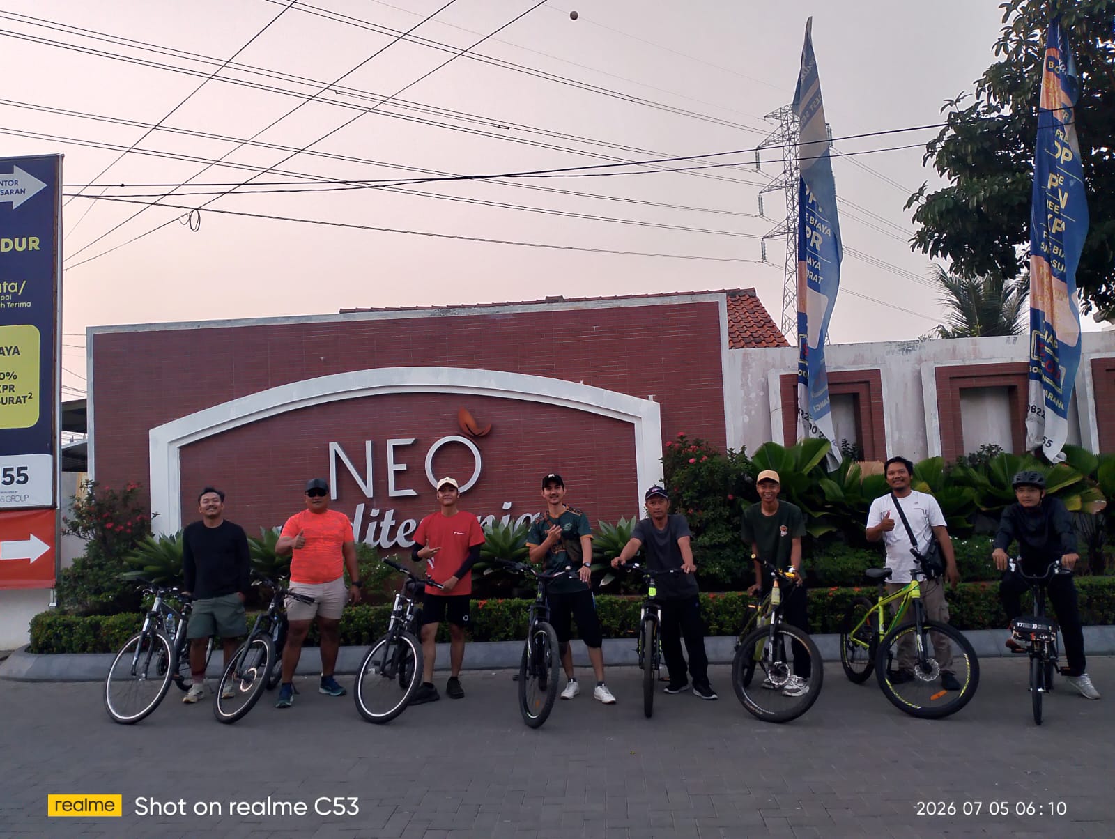 Warga Cluster Neo Mediterania Gelar Fun Bike Menuju Tanjung Kait, Pererat Silaturahmi dan Gaya Hidup Sehat
