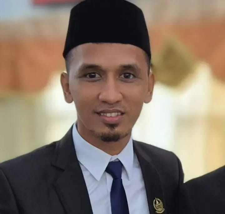 Viral ! Ardino Tarihoran Semprot Pemkab Tapanuli Tenga: “Rakyat Butuh Realisasi,Bukan Janji dan Spanduk”