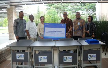 SMA Unggul DEL Terima Bantuan Sarana Pendidikan dari BRI Peduli TJSL