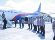 Kapolda NTB Sambut Kedatangan Kapolri di Lombok, Polda Siagakan Pengamanan Maksimal Kunjungan VVIP.