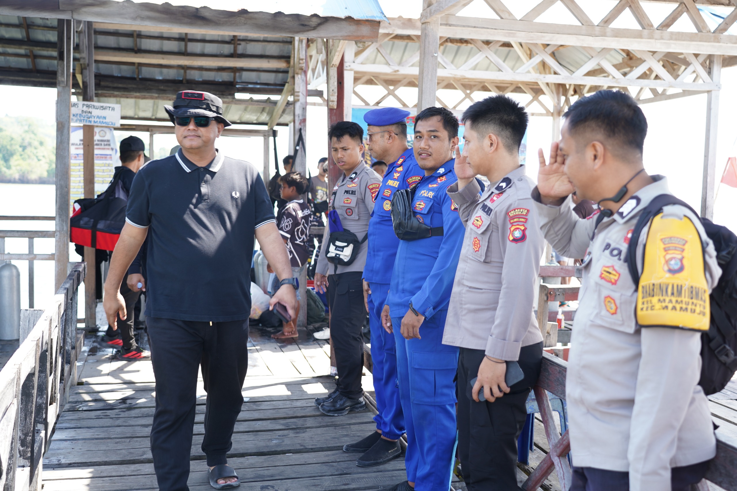 Patroli Keamanan Wisata di Pulau Karampuang, Kapolda Sulbar: Destinasi Kita Sangat Kaya dan Menjanjikan di Masa Depan