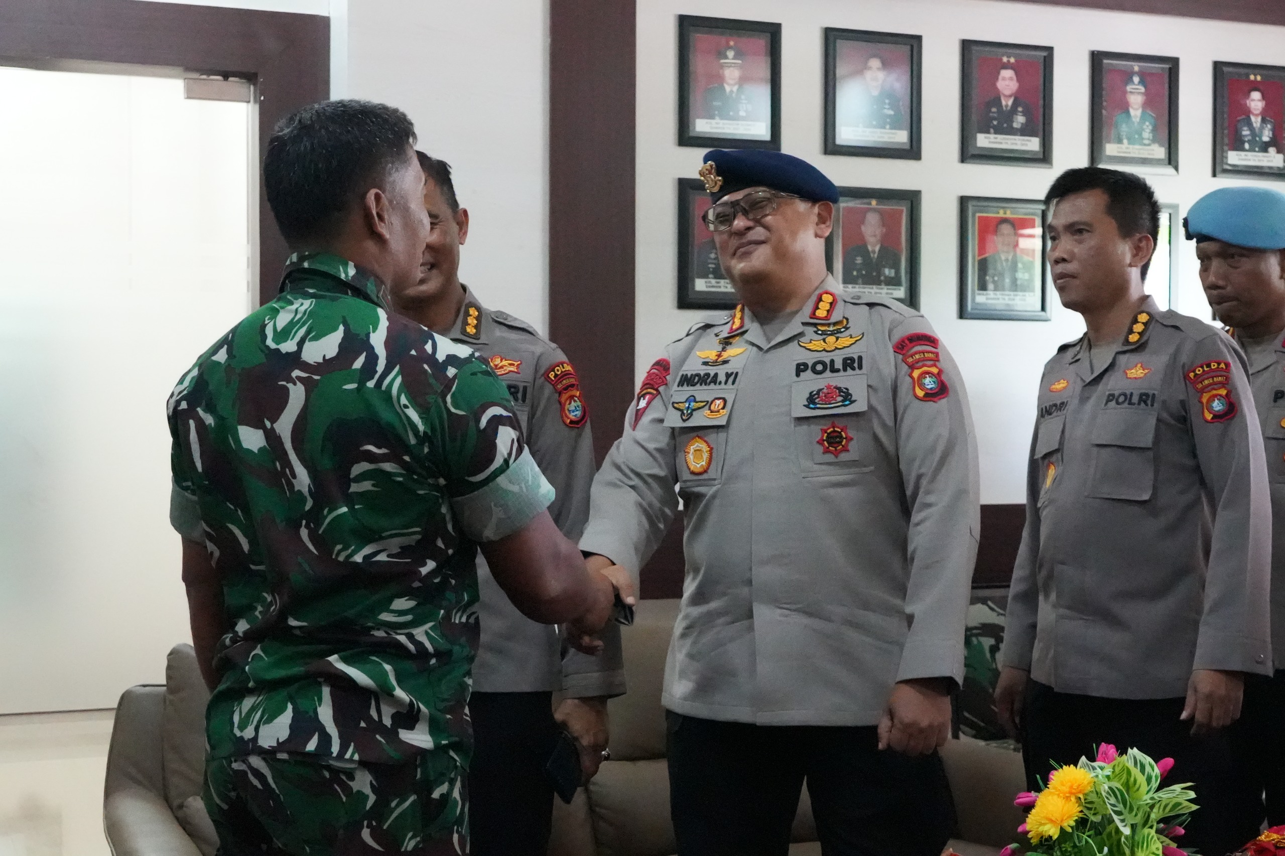 Kapolda Sulbar Kunjungan Silaturahmi ke Korem 142 Tatag: Perkuat Sinergi Menjaga Sulawesi Barat yang Malaqbi