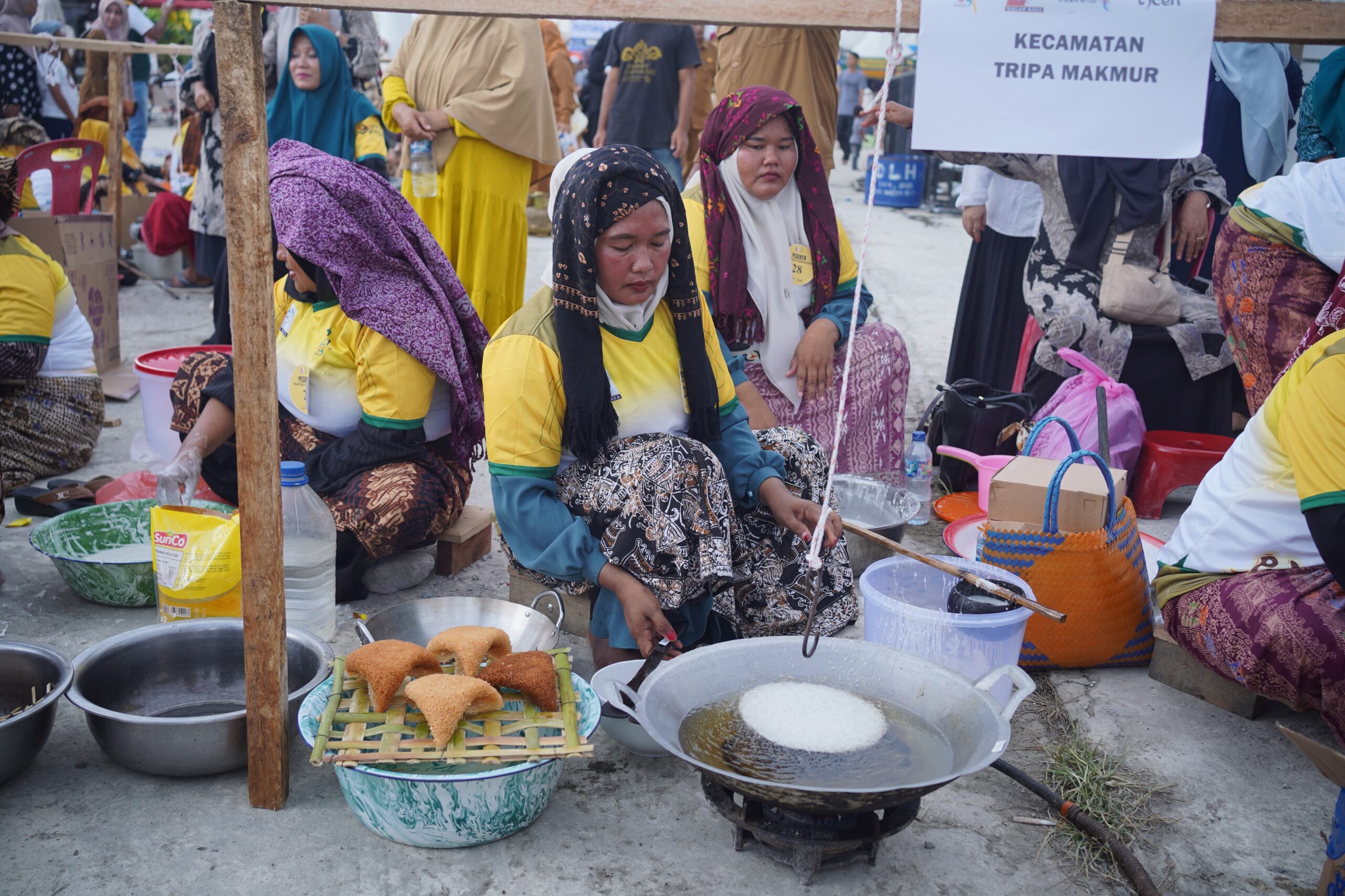 HUT ke-24 Nagan Raya: 188 Peserta mak ibu ibu. Ramaikan Festival Peh Karah