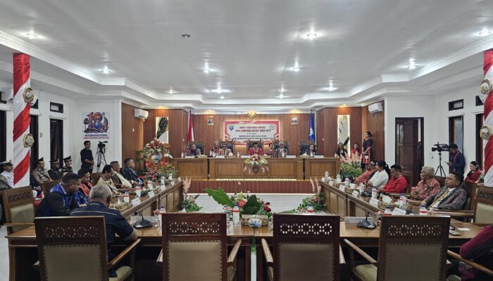 Rapat paripurna khusus DPRD dalam rangka memperingati HUT ke 18 MBD
