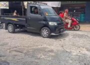 Jalan MT Haryono Setu Rusak Parah, JPKP Bekasi Desak Pemkab Segera Ambil Tindakan