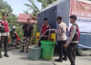 Polres Mamuju Tengah Salurkan Air Bersih, Bagi Warga Yang Terdampak Kemarau 