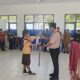 HADIRI PELEPASAN SISWI SMP NOHWALI, CAMAT KISAR UTARA TEKANKAN DISIPLIN DAN KEJUJURAN DI JAMBORE NASIONAL
