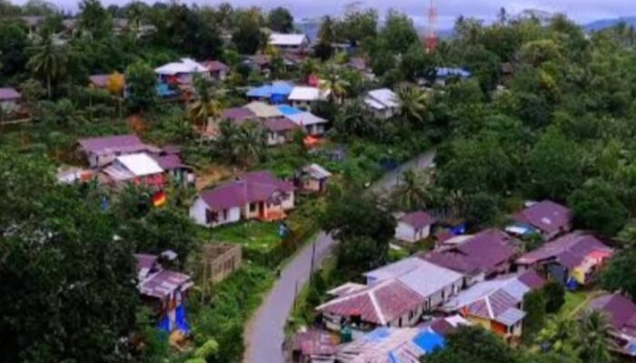 DUSUN AMAORI DESA PASSO,ANTARA GUNUNG SAMPAH DAN BERKAH HIDUP BAGI WARGA