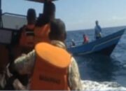 Tiga Warga Kei Besar Bersama Kapalnya Terombang Ambing Akibat Mati Mesin Dihantam Gelombang saat perjalanan ke kota Tual. 