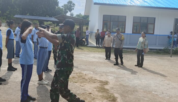 Menyambut HUT RI ke 81,seleksi paskibra di gelar di dua sekolah menengah kisar selatan,di pilih lansung oleh TNI dan Polri. 