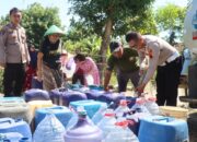 Semangat Hari Bhayangkara ke-80, Polres Tegal Salurkan Bantuan Air Bersih untuk Warga Terdampak Kemarau