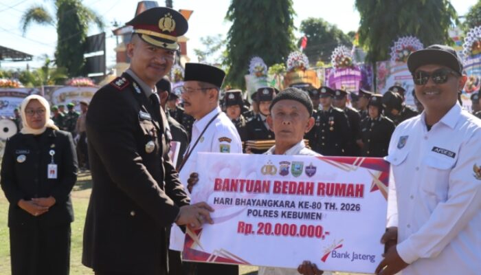 Bedah Rumah Warnai Hari Bhayangkara ke-80, Polres Kebumen Tebar Kepedulian untuk Warga Kurang Mampu