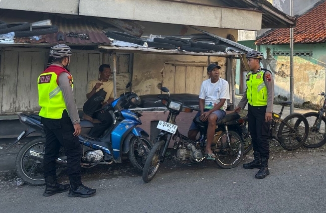 Patroli Gowes Sat Samapta Polres Tegal Kota, Strategi Humanis Menjaga Kamtibmas Hingga Gang Sempit