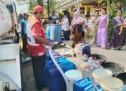 Krisis Air Bersih .ai Melanda, PMI Kabupaten Tegal Salurkan 368 Ribu Liter Air untuk Ribuan Warga Terdampak Kekeringan