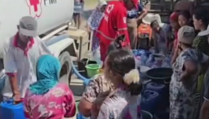 Kemarau Menggila! Krisis Air Bersih Meluas di Kabupaten Tegal, Lebih dari 52 Ribu Warga Terdampak, PMI Bergerak Cepat