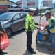 Polantas Karib: Berburu Berkah Jumat, Tebar Senyum Lewat Berbagi Makanan Gratis