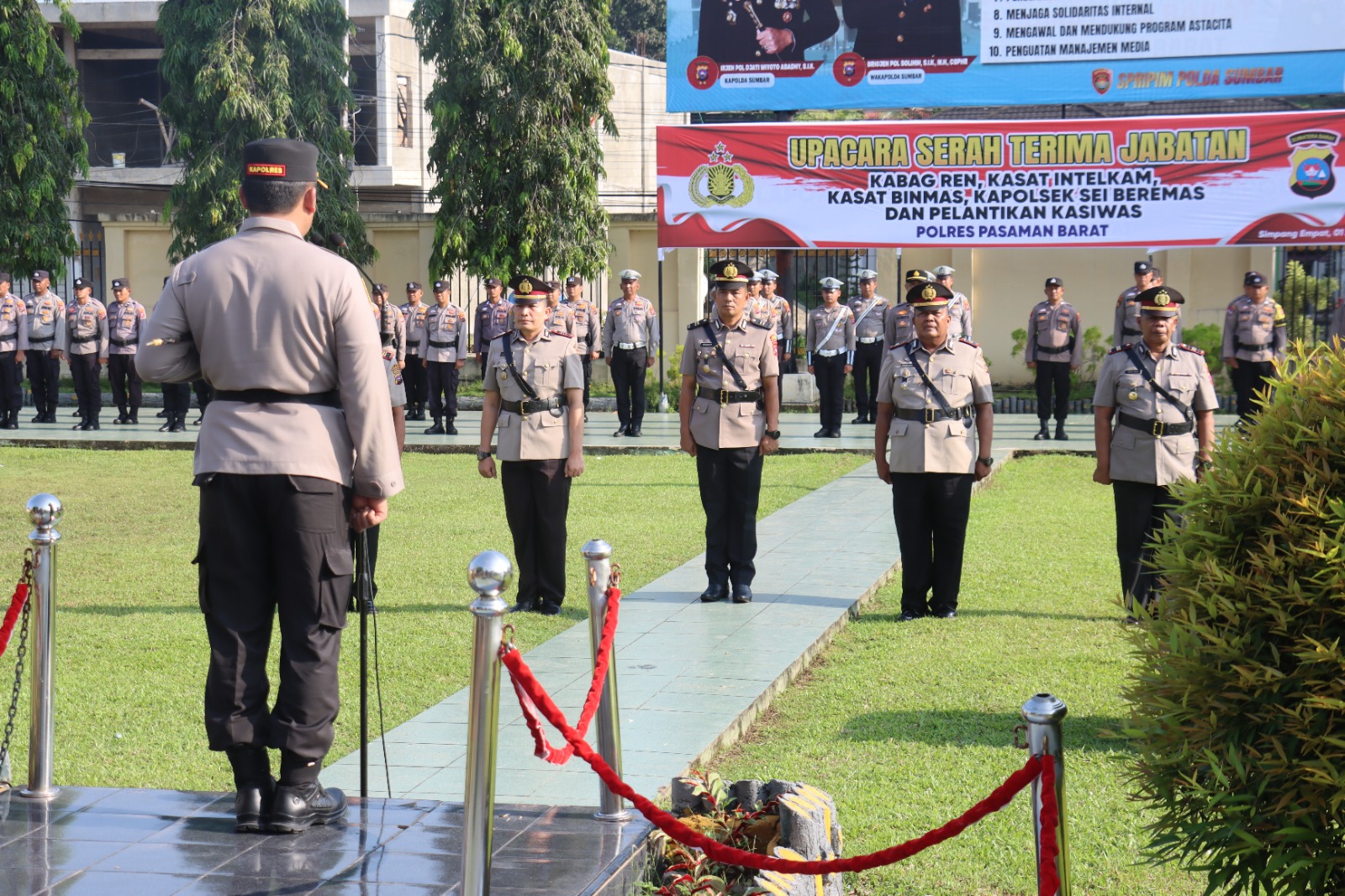 Kapolres Pasbar Pimpin Sertijab PJU Polres dan Kapolsek Sungai Beremas