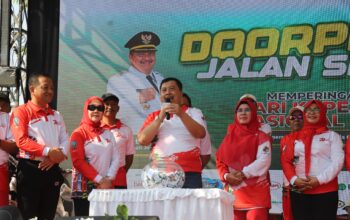 Semarak Dan Sukses Harkopnas ke-79 di Jombang: Ribuan Warga Ikuti Jalan Sehat, Berhadiah 2 Paket Umroh
