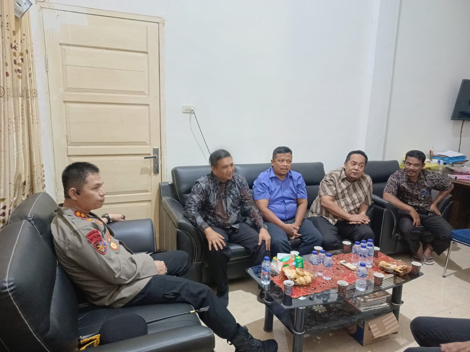 Sinergitas Polres Pidie Jaya Dengan BPBD dalam Penanganan Pasca Bencana dan Komplik Sosial Lainnya