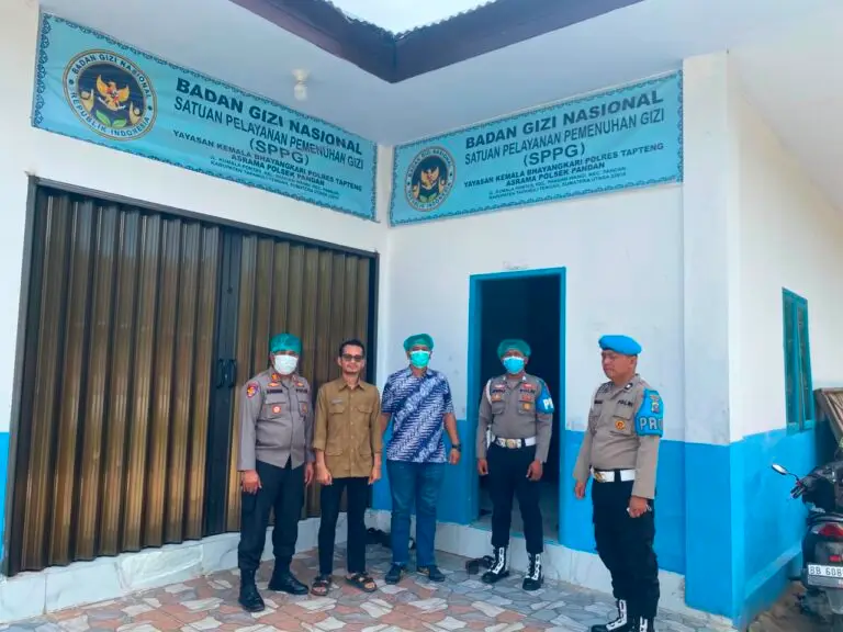 Pastikan Kualitas Program MBG Propam Polres TapTeng Lakukan Pengawasan Ketat di SPPG YKB Pandan dan Sarudik