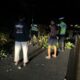 Polantas Polda Sulbar: Hadir Sebagai Solusi, Bersihkan Tumpukan Ranting . Keselamatan Pengguna Jalan
