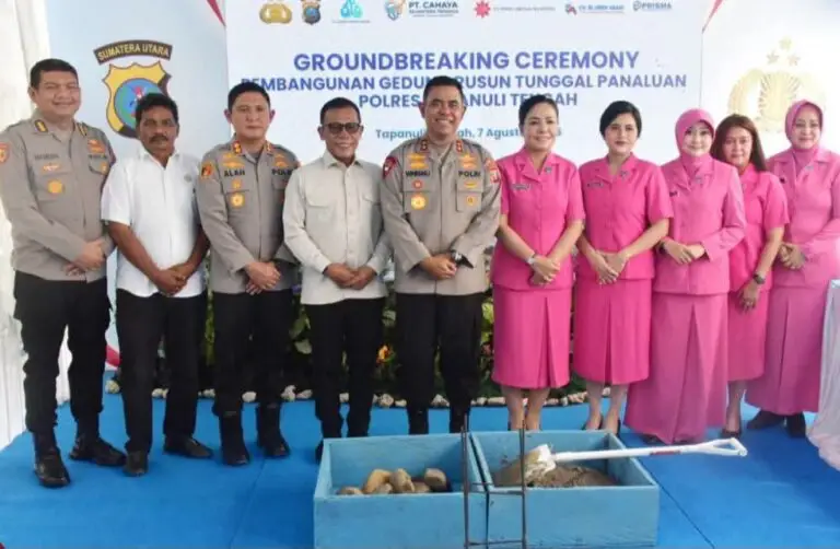 Bupati dan Wakil Bupatu Tapanuli Tengah Sambut Kunker Kapolda Sumut : Lakukan Groundbreking Masjid AI Munawar dan Rusun Polres TapTeng