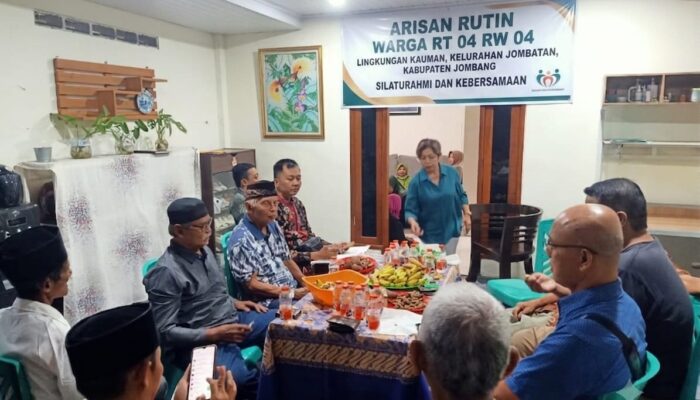 Jaga Tradisi Silaturahmi dan Guyub Rukun, Warga RT 04 RW 04 Kauman Jombang Gelar Arisan Rutin dan Persiapan HUT RI ke-81