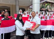 Sambut HUT Ke-81 RI, Pemkab Nagan Raya Bagikan 3.000 Bendera Merah Putih