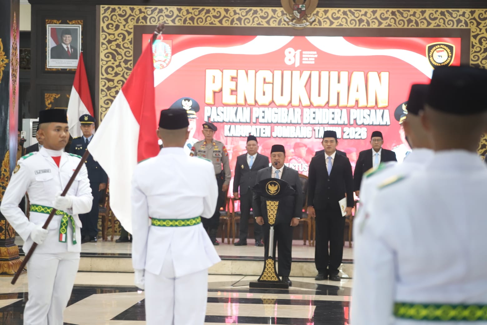 Bupati Warsubi Resmi Kukuhkan Paskibraka Kabupaten Jombang Tahun 2026
